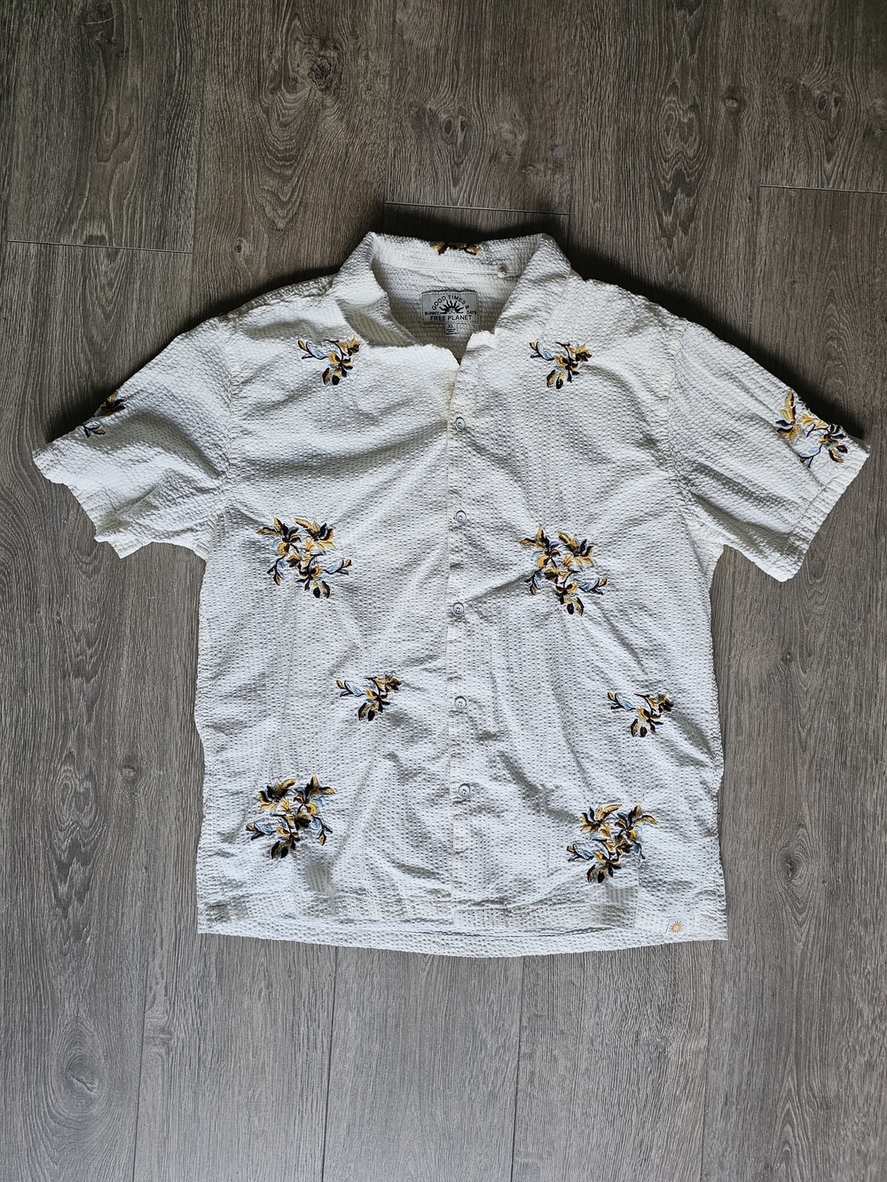 Men's White Short-Sleeve Button-Up Shirt with Yellow Floral Embroidery